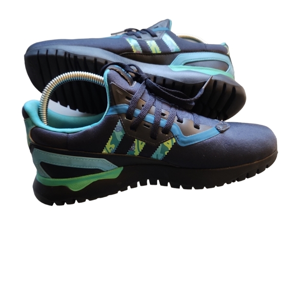 Adidas little mermaid sneakers size 6 - Picture 2 of 7